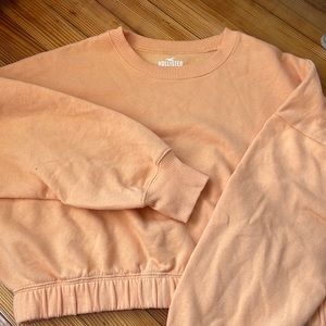 HOLLISTER cropped hoodie